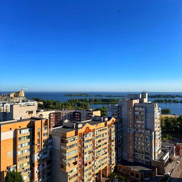 Героїв Дніпра вул., (Будинок)