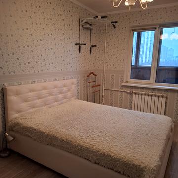 Підгірна вул., 12