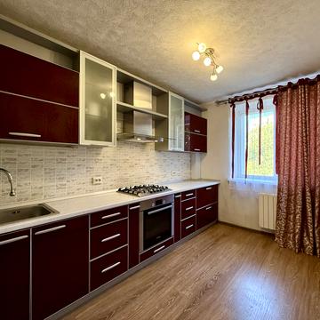 Героїв Крут вул. (60 років СРСР), 17