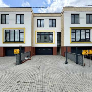 Івана Ґонти вул., 8 Б
