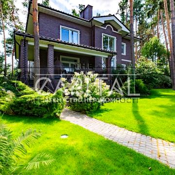 Квітнева вул., 3