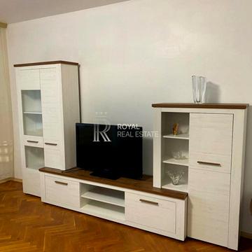 Старонаводницька вул., 6