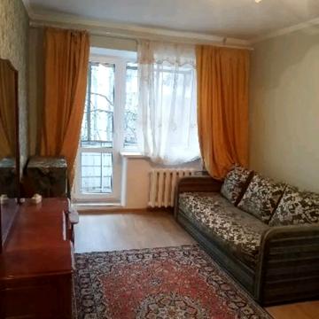 Героїв Крут вул. (Валентини Терешкової), 2