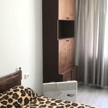 Івана Миколайчука вул., 10