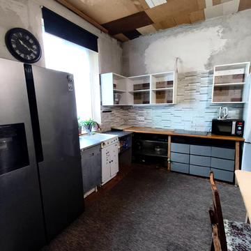 Євгенія Зеленського вул., 57