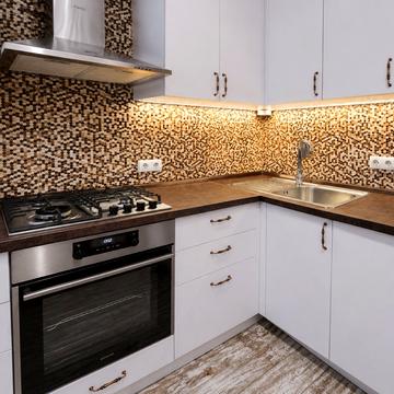 Миру просп., 6