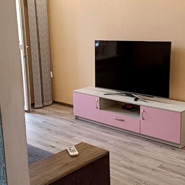 Празька вул., 35