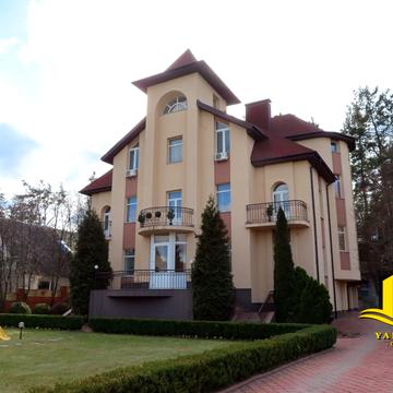 Козацька вул., 11