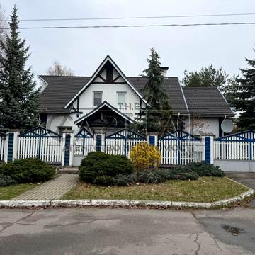 Печерська вул., 77