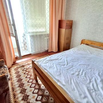Героїв Дніпра вул., 7
