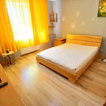 Райдужна вул., 145
