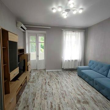 Пастера вул., 42