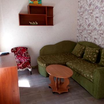 Разумовська вул., 7