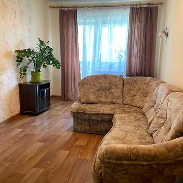Південнопроектна вул., 20