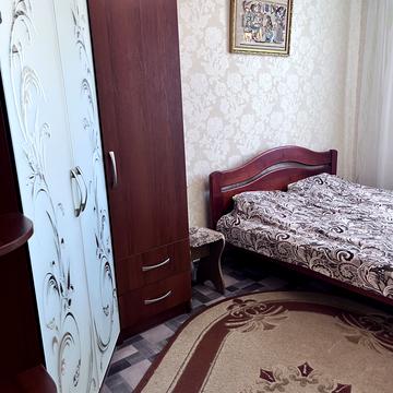 Жоліо Кюрі вул., 26