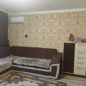 Кирила Осьмака вул. (20-річчя Перемоги), 2