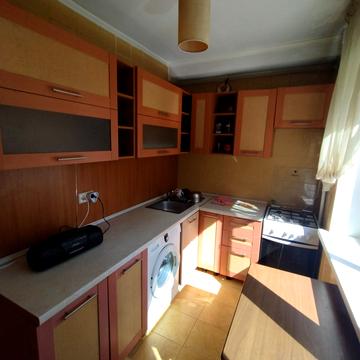 Вацлава Гавела бульв. (Івана Лепсе), 52