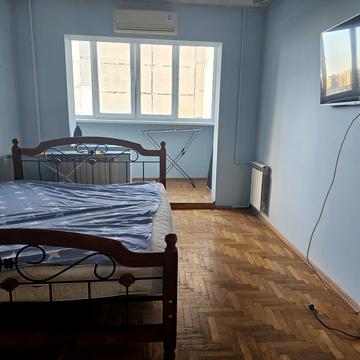 Європейського Союзу просп. (Правди), 37-Б