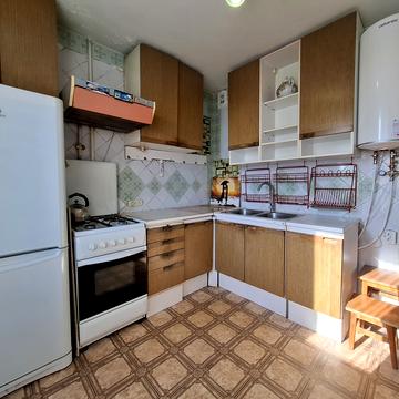 Леся Курбаса просп., 10