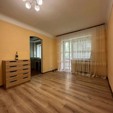 Новодарницька вул., 32