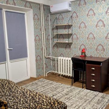 Андрія Малишка вул., 27