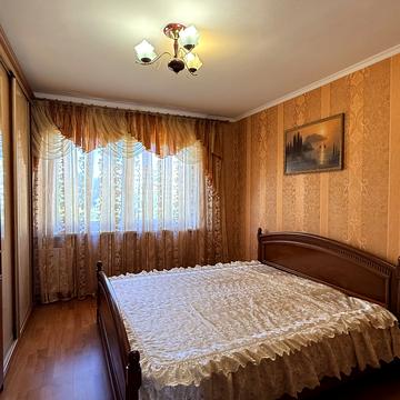 Рональда Рейгана вул. (Теодора Драйзера), 3