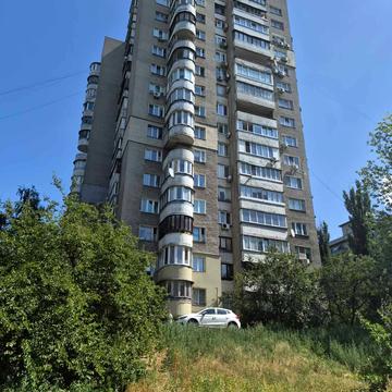 Раїси Окіпної вул., 3-Б