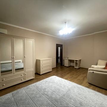 Єлизавети Чавдар вул., 7