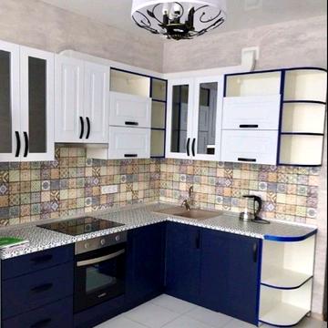 Середньофонтанська вул., 35