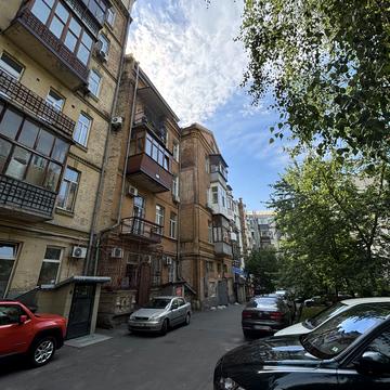Січових Стрільців вул. (Артема), 14