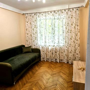 Зодчих вул., 66
