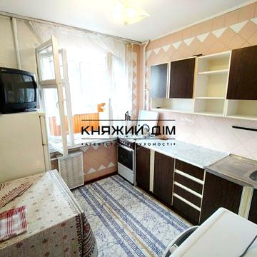 Золотоустівська вул., 44/22