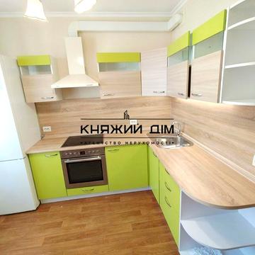 Бориса Гмирі вул., 16