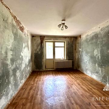 Академіка Корольова просп., 4