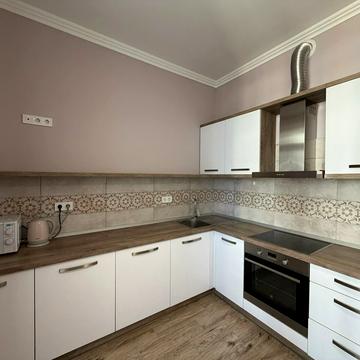 Вячеслава Чорновола просп. (), 75