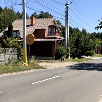 Деснянська вул.