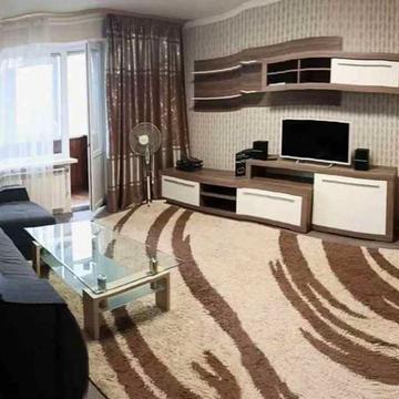 Івана Микитенка вул., 27