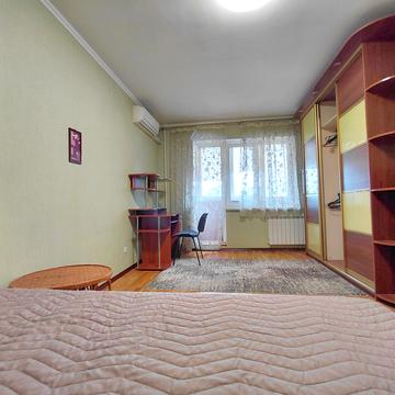 Оболонський просп., 40