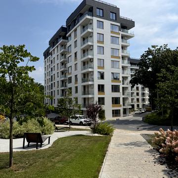 Петра Карманського вул. (), (Будинок 1)