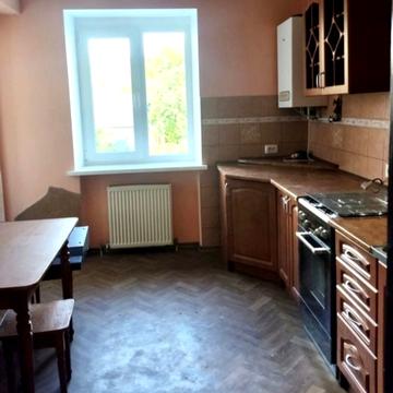 Личаківська вул. (), 147