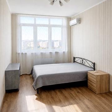 Миколи Бажана просп., 8-Б