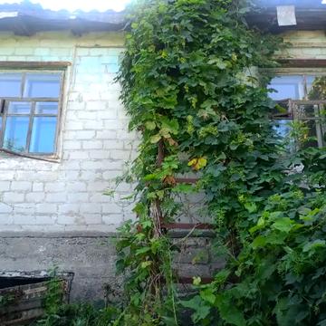 Новосільна вул., 36