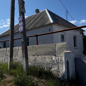 Лютнева вул., 2