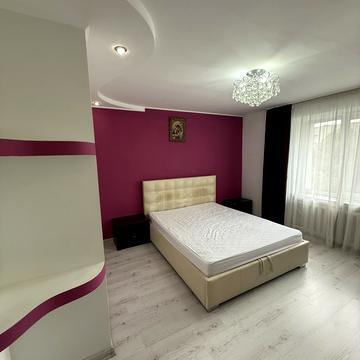 Суботівська вул., 2