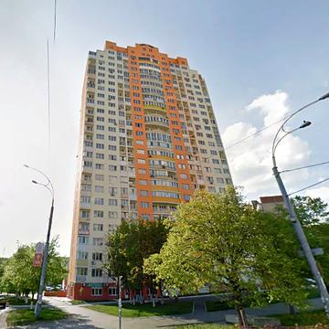 Наталії Ужвій вул., 12