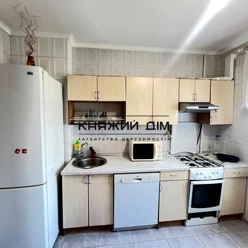 Миколи Бажана просп., 7-Б