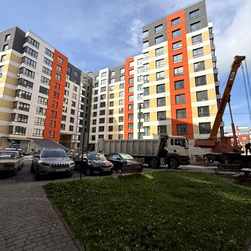 Тролейбусна вул., (Будинок)