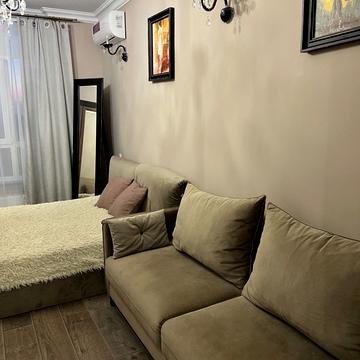 Каховська вул., 56
