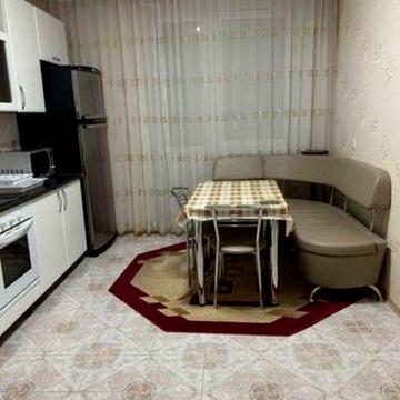 Миколи Бажана просп., 7-Ж