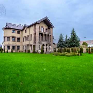Лобановського вул., 1